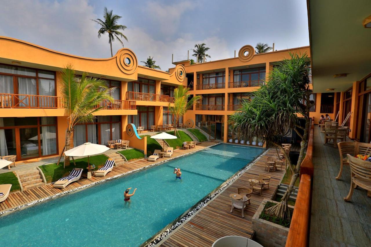 אונה ואטונה Thaproban Pavilion Resort And Spa מראה חיצוני תמונה