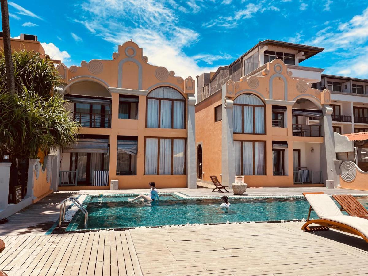 אונה ואטונה Thaproban Pavilion Resort And Spa מראה חיצוני תמונה