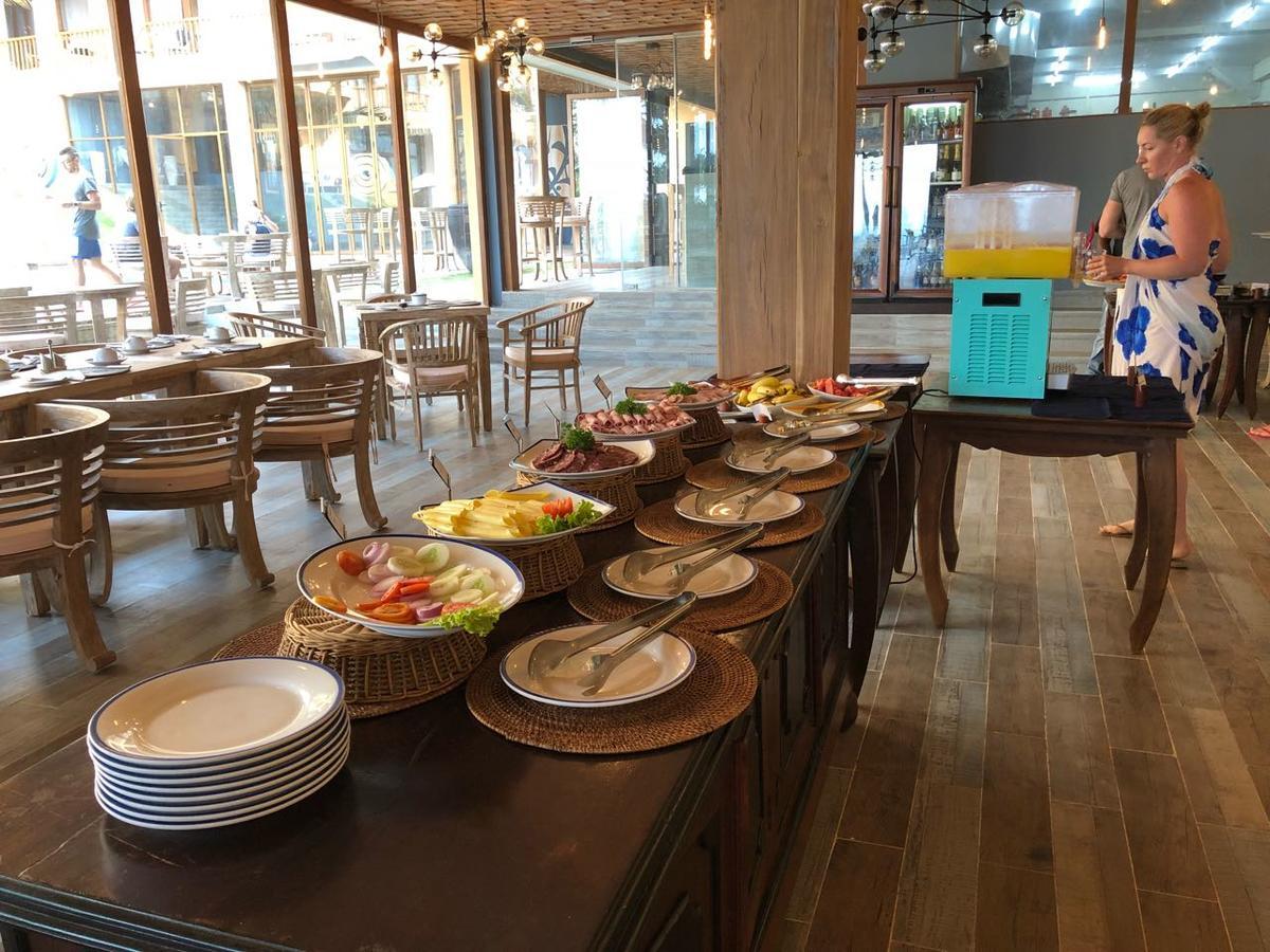 אונה ואטונה Thaproban Pavilion Resort And Spa מראה חיצוני תמונה