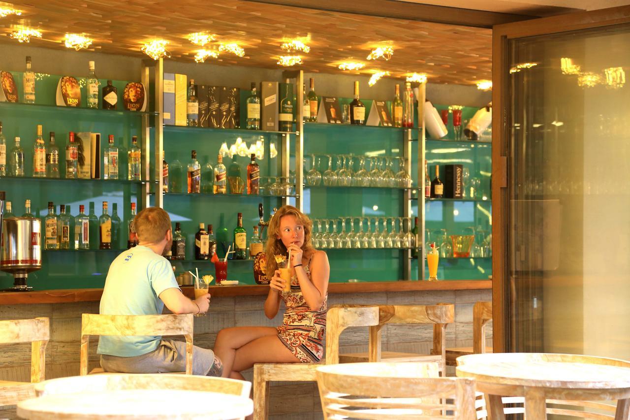 אונה ואטונה Thaproban Pavilion Resort And Spa מראה חיצוני תמונה