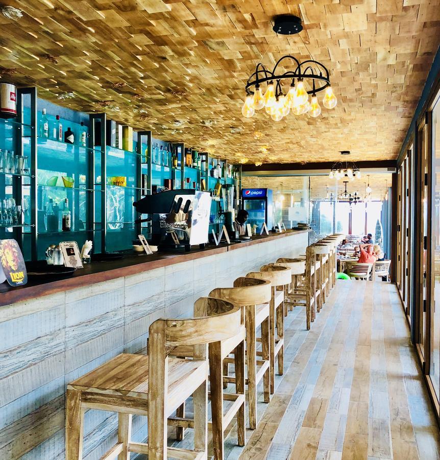 אונה ואטונה Thaproban Pavilion Resort And Spa מראה חיצוני תמונה