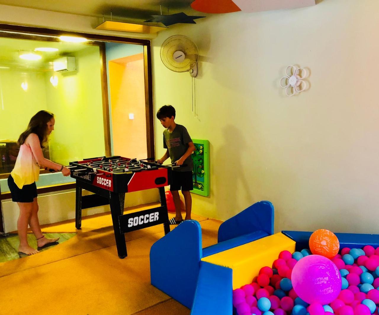 אונה ואטונה Thaproban Pavilion Resort And Spa מראה חיצוני תמונה